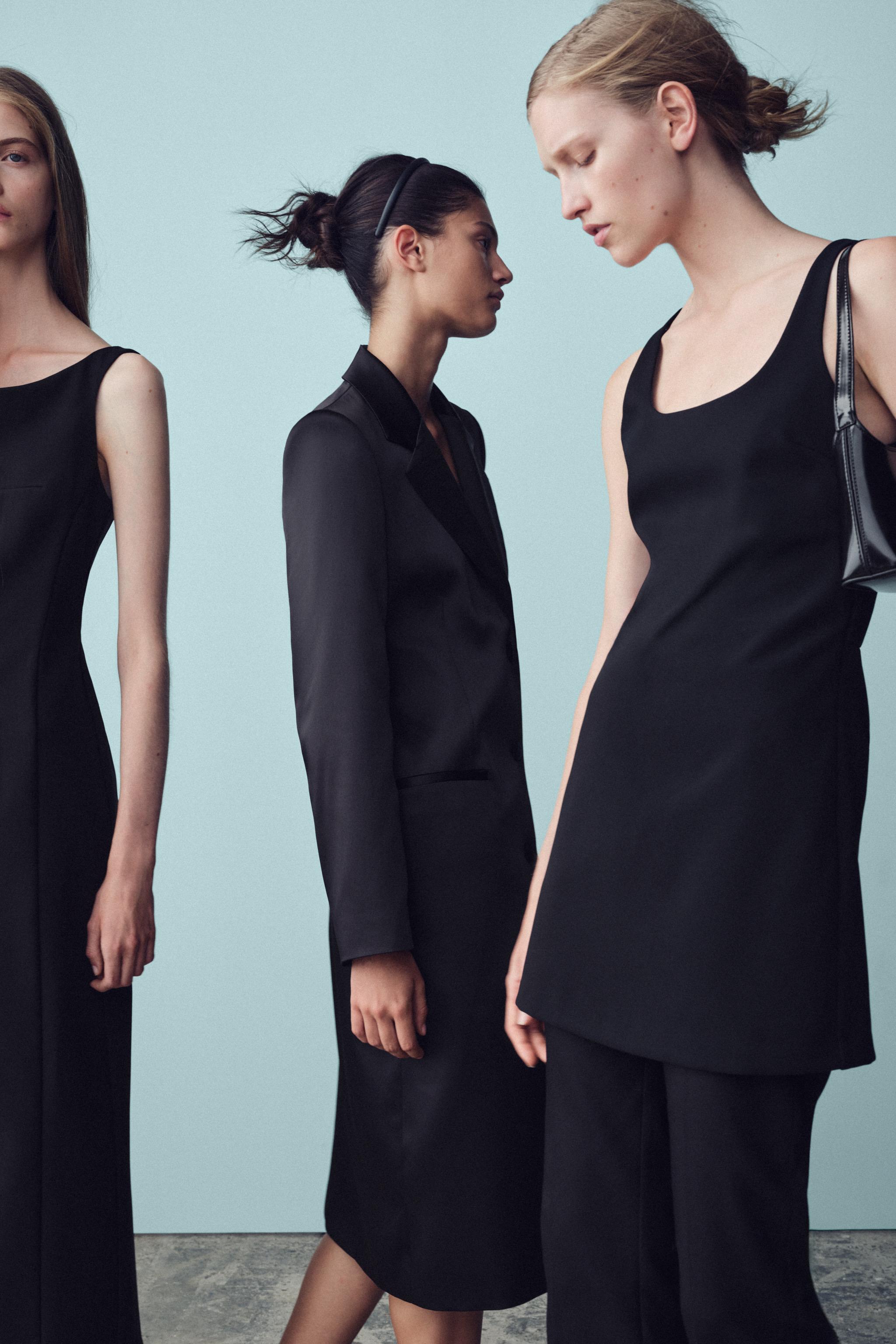SHORT BACK OPENING DRESS